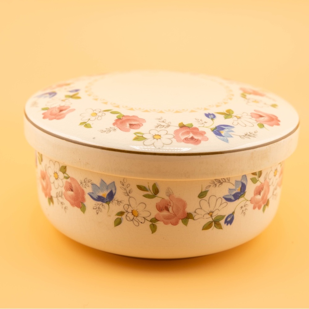 Hankook Floral Ceramic Trinket Box